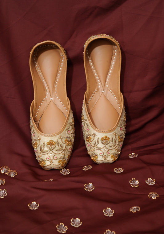 Gold Luxe Juttis